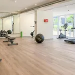 Stylish 2 Bedroom Apt In Business Bay Dubai