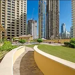 Homey 1-Bedroom Apartment Perfect For Family In Dubai Marina