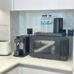 Elegant Urban 1 Bedroom Apartment In Jvc