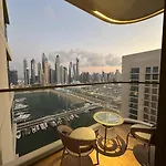 Amakin Beachfront Palm Jumeirah Marina Vista 2