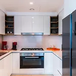 Burj Khalifa Lifestyle Boost! Fabulous 4Bed Open View Corner Suite Plus Dubai Mall Access