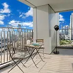 Burj Khalifa Lifestyle Boost! Fabulous 4Bed Open View Corner Suite Plus Dubai Mall Access
