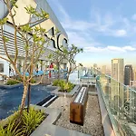 Panoramic Burj Khalifa And Sea View, Infinity Pool, Luxury 2Br