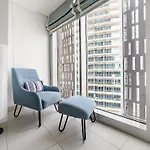 Iconic Living - 2Br Apartment In Cayan Tower, Dubai Marina