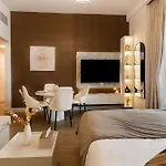 Dubaiashome - Luxury Special Stay