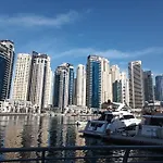Stylish Marina View Apartment With Private Marina Walk Access