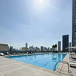Stylish 1-Bedroom Apartment With Premium Amenities