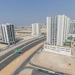 Cozy Studio Apt In Azizi Shaista, Prime Al Furjan