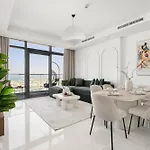 Urbanstays Dubai - Paramount Midtown