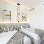 Grande Tranquil 2Br Next To Dubai Opera By Bms