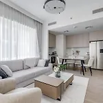 Knokey Dubai Creek Beach With Lagoon Pool Access