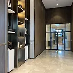 Downtown Luxury - Elegant 1-Bedroom Apartment - 5 Minutes Walk To Dubai Mall