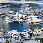 Full Burj Khalifa & Canal View I 7 Mins To Dubai Mall I Exclusive 2Bhk For Up To 6 People