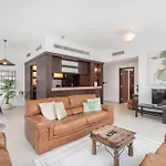 Gorgeous 1 Bedroom In The Residence Tower 8 Perfect For 2