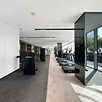 Vayk - Refined & Trendy 1-Bedroom In Downtown Dubai
