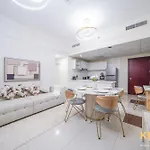 Magnificent Two Bedroom Beachfront