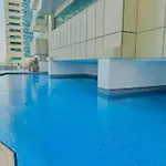 Marina Breeze Residence Near To Yachts And Beach