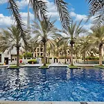 Stylish 2-Bedroom In The Heart Of Oldtown Dubai