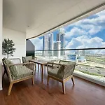 Trophy-Lux 1Br Jacuzzi Suite Busbay W Big Balcony