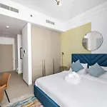 Silkhaus Modern Studio In The Heart Of Vibrant Jvc