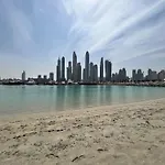 Sunrise Bay Tower 1 - Beachfront Unit With Beach Access