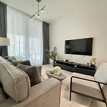 Brand New Cozy 2Br Apartment In Jvc With Balcony