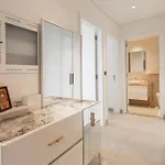 Cosy 2 Bed Apt Opposite Dubai Hills Mall
