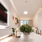 Spacious Upgraded & Elegant - 1Br