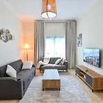Homestead Apartment Dubai Marina