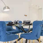 2 Bedroom With Beautiful Full Palm Waters Views