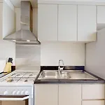 Carson C - Spacious Studio With Golf Course Views