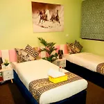 Stayforless Travellers Stay At Beachside Jbr Location
