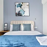 Silkhaus Luxurious Studio In Art Gardens With Gym Access