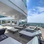 Bright & Spacious 2Br Near Zabeel Park Dubai