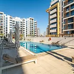 Guestready - Riviera Studio | Burj Khalifa View