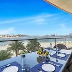 Tiara Residence Deluxe 3 Bedroom Apartment With Private Beach, Burj & Atlantis Sea View