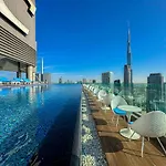 Sky Palace With Burj Views & Downtown\'S Top Rooftop Pool, 3Br Apartment In Paramount Hotel Midtown
