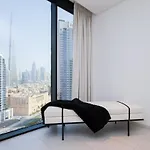 Elegant 1 Bed With Burj Khalifa Views