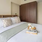 Frank Poter - Vera Residence