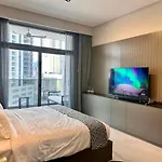 Mag 318 - 3 Min Walk To Dubai Mall - Luxury Studio - Pool & Sls View