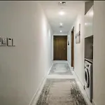 Oyo 1027 Home Binghatti Residence 2 Bhk Business Bay