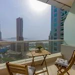 Vayk - Spacious 1Br Apartment