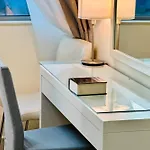 Vserve - 1 Bedroom Iconic Burj Khalifa Full View
