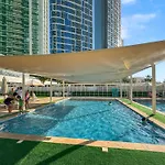 Serene 2-Bedroom Escape With Sea Steps Away In Jbr