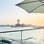 Azizi Mina, Beachfront 1 Bedroom, Sea View, Private Balcony