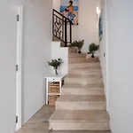 Luxury Escapes - Luxury Short-Term Stay 2Bhk Plus Maids Room Villa