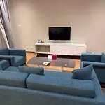 Suite One Bedroom Partially Sea View In Jbr The Walk