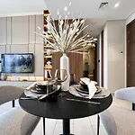 Trophy-Live In Style Artistic Flair Unit