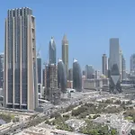Downtown Views II - Vogue One Bedroom Apartment With Balcony, 32Nd Floor Opposite Dubai Mall Skybridge