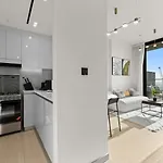 Stylish 1Br W Skyline Views & Balcony